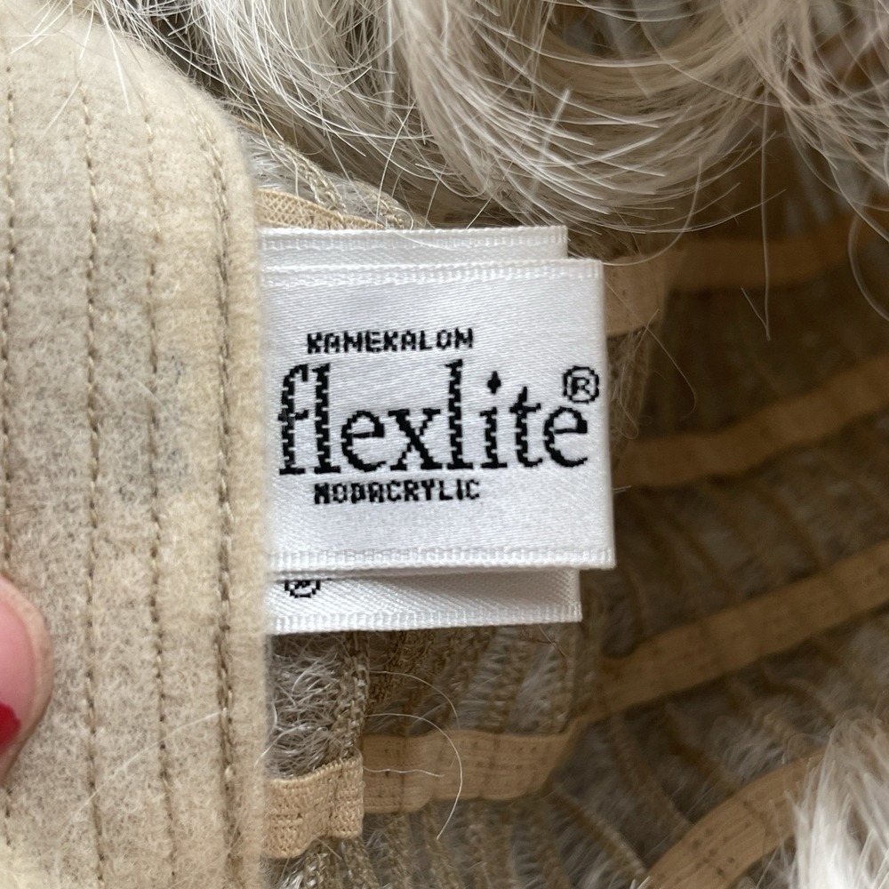 Gabor Flexlite Short‎ Layered Platinum Blonde Wig Monofilament Cap Wig - Picture 8 of 12